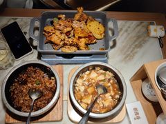 馋嘴香锅牛蛙-佬肥猫(国华广场店)