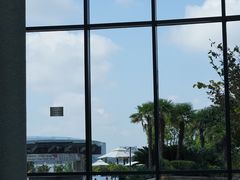 -上海滴水湖皇冠假日酒店