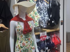 -优衣库(上海金桥太茂店)