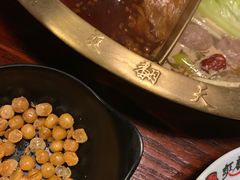 -重庆爽翻天老火锅(临平万达广场店)