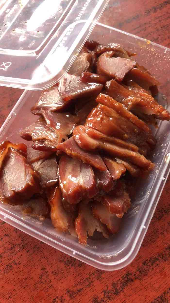 嘉鸣扬(革新路店)-"附近几家烧腊店中,这里的烧鸭每天是最快售..."-大