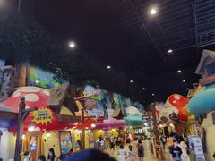 -蓝精灵乐园·世茂精灵之城主题乐园