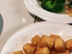 -肥仔文澳门猪骨煲(南京西路店)