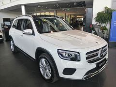 -天津波士信达奔驰4S店(卫津南路店)