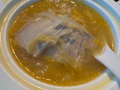银锅酸菜炖粉条-小南洋海景餐厅(深圳湾店)