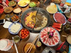 -萍姐火锅·公路夜市(武汉首店)