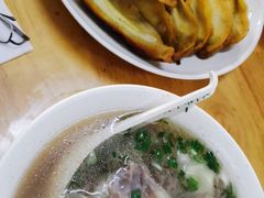 -牛味十足传统美食(凤凰西街店)