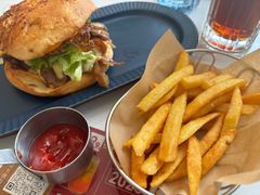 -必胜客(安盛金马店)