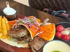 -ELI FALAFEL Lebanese&Mediterranean黎巴嫩美食(富城路店)