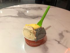 水泥黑芝麻-Dal Cuore 达可芮冰淇淋(陕西北路店)