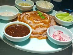 额娘烤鸭-额娘·现烙春饼烤鸭(太原总店)