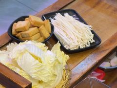 -地锅公社·现炒地锅鸡·地锅鱼·夜宵(罗锦路店)