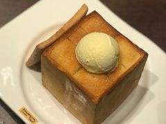 -港丽餐厅(高德置地店)