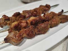 现烤羊肉串-伊祥·敦煌楼