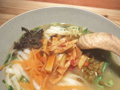 -百春原湖南牛肉粉(百联世纪店)