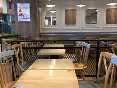 大堂-满记甜品(巴黎春天宝山店)