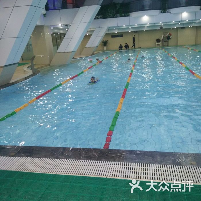 英派斯健身游泳生活馆