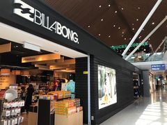 -吉隆坡第二国际机场免税区