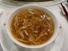 蟹肉雞絲燴官燕-唐阁(香港朗廷酒店)