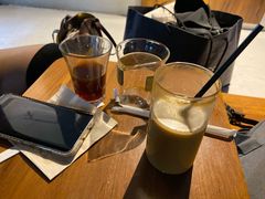 -Line 咖啡(石厦花园店)