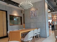 用餐区-奈雪的茶(大梅沙8号仓店)
