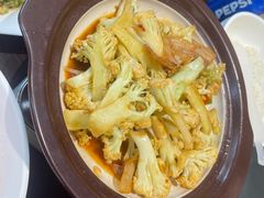 -阿峰饭店·本地土菜馆·农家土鸡煲·一品神仙鸡(报福店)