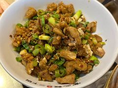 -富正毅三下锅·湘西韵味(天门山索道店)