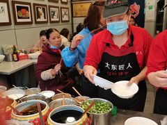 -八一路好吃街(雨田商务大厦店)