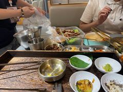 -围炉肉舍丹东海鲜烤肉·烤活鳗(步行街店)
