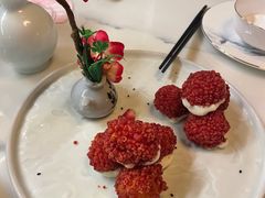 杨梅鳕鱼球-柳莺湖上·湖景餐厅·江南菜(西湖店)