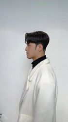 -一家只做男发烫染的店