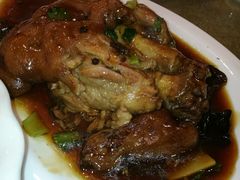 齐鲁肘子-春江饭店(共青团路总店)