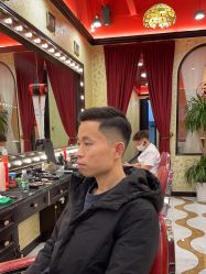 -东方先生国潮男士理发馆
