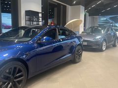 -TESLA 特斯拉(上海太古汇体验店)