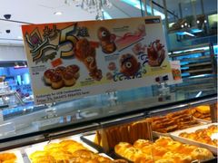 櫃台-面包新语(1海事广场)