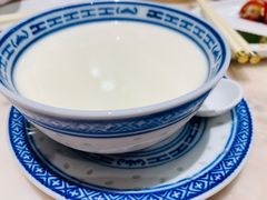 老香港鲜奶冻-香港百合居(LCM置汇旭辉广场店)