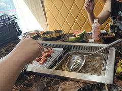 -牛里牛气· 榴莲海鲜鲜牛肉自助火锅·烤肉(横岗店)