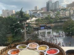 -包整·丝娃娃(一览甲秀楼风景店)