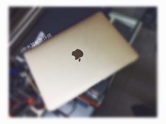 -Apple零售店(华贸购物中心店)