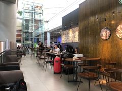 大堂-星巴克(西安机场1店T3到达店)