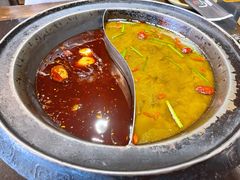 酸菜鸳鸯锅-唇辣号重庆老火锅(亦庄店)