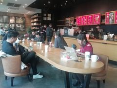 -星巴克(洛阳中州路王府井店)
