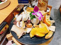 -一朵菌·野生菌探索家火锅(南亚店)