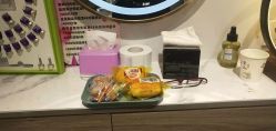 -东方美妍小鹏造型