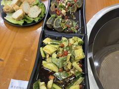 -曹丞相·地锅鸡·地锅鱼(武林店)