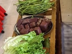 -老石黑山羊毛驴肉火锅(金凯广场店)
