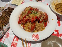 -肥肥虾庄·金牌油焖大虾(汉街SKP店)