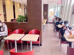 -麦当劳(展览路店)