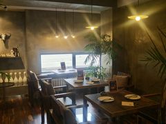 -HIGH FIVE哈福手工汉堡(桂林路店)