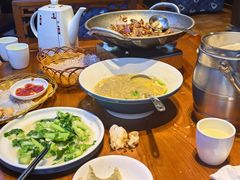 -唐师傅湘西名菜馆(武陵路店)